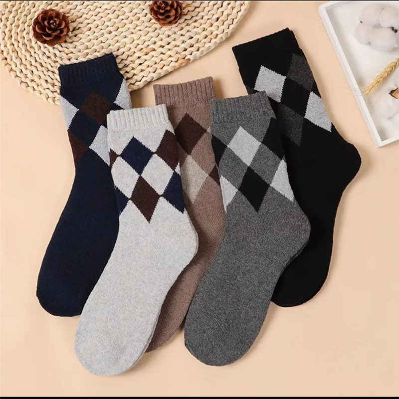 Custom logo thick cozy wool men socks unisex crew winter socks1.jpg